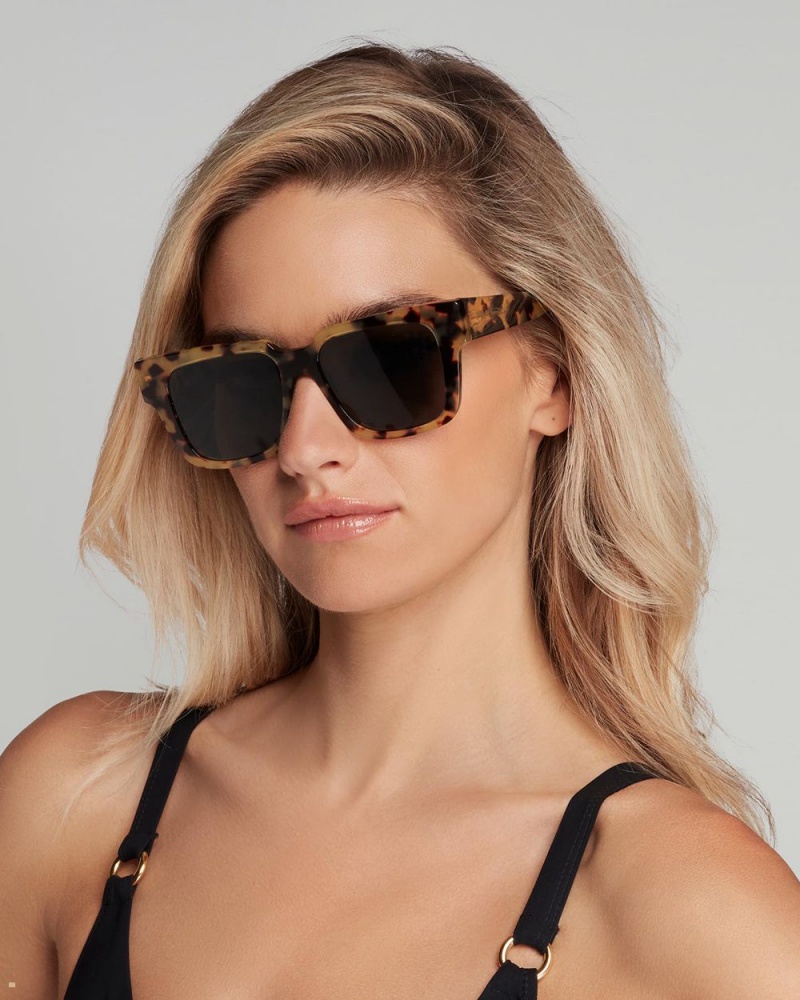 Agent Provocateur Debie Women's Sunglasses Black | RNIFWVG-08